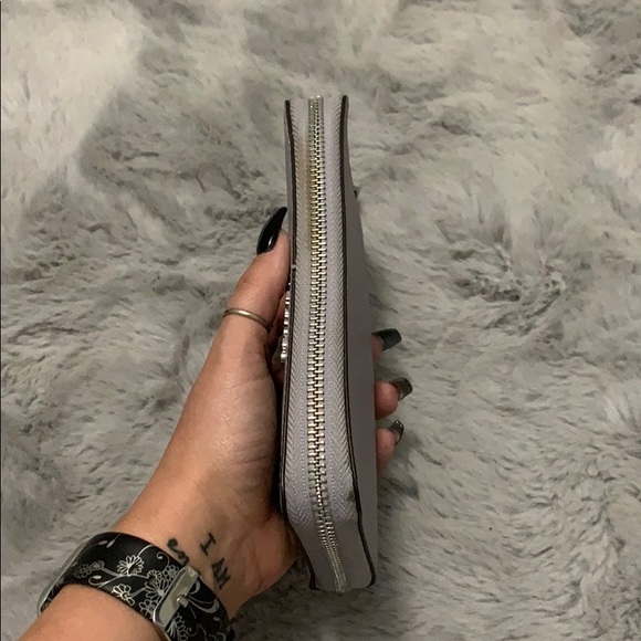 MK wallet - Picture 3 of 3